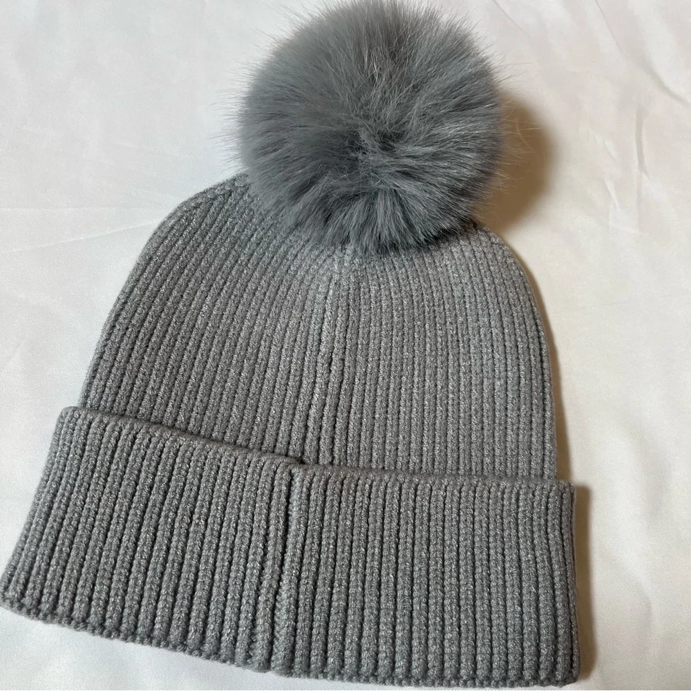 C.C Kids Gray Warm Cozy‎ Rib-Knit Soft Warm Winter Beanie Hat w/ Faux Fur Pompom